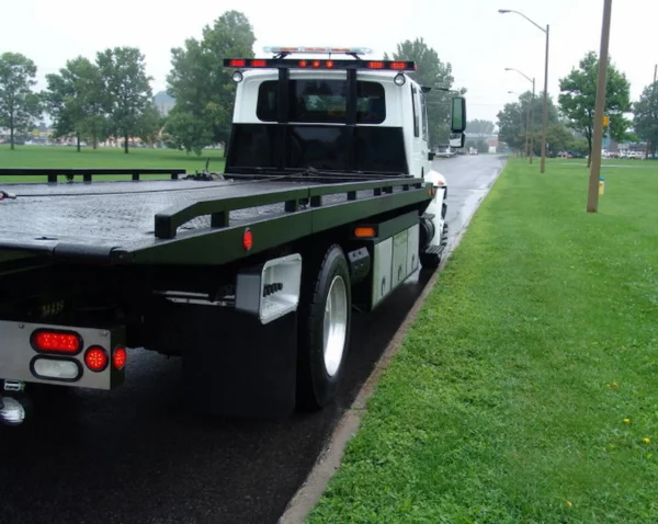 Metro Flatbed FB-5 tow truck rear approach angle and LED lighting system