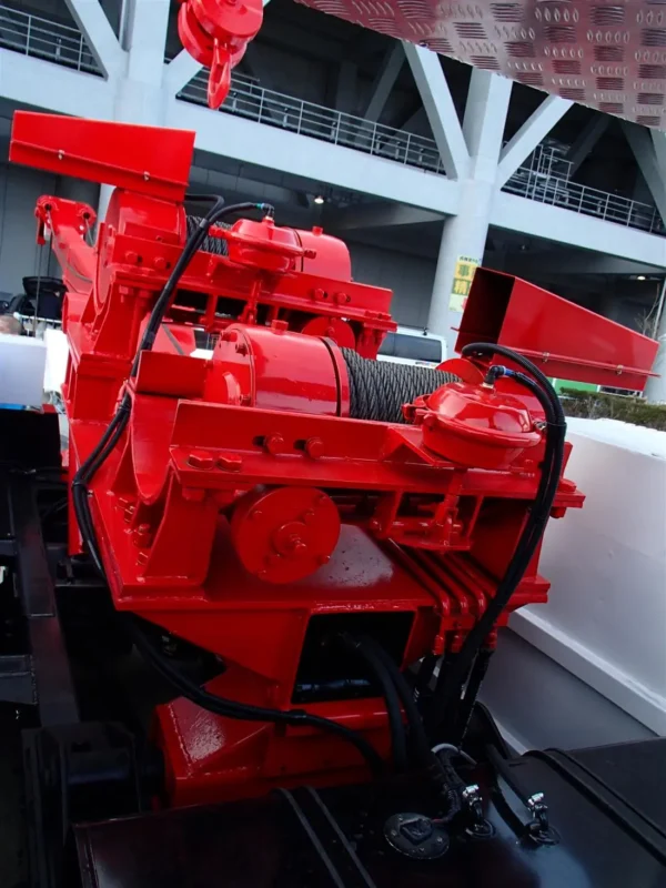 Metro Tow Trucks INT-16 heavy-duty integrated wrecker hydraulic winch close-up in red finish