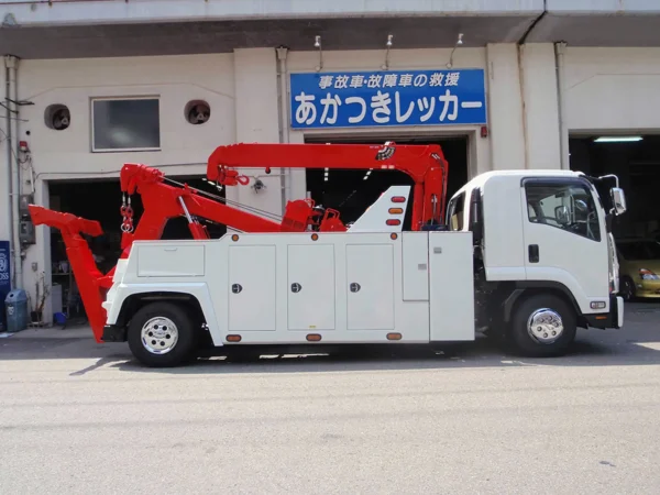 Metro Tow Trucks INT-16 white heavy-duty integrated wrecker right side profile with red underlift system