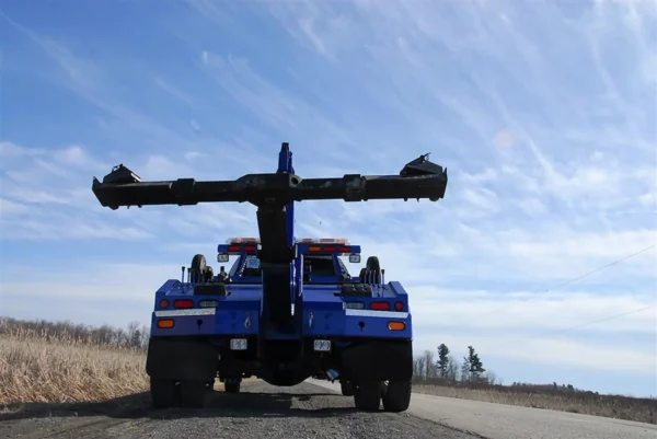 Metro Tow Trucks INT-5 blue rear view