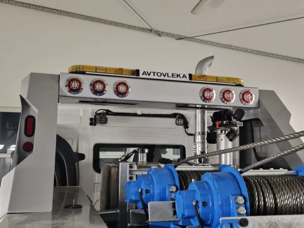 Rear view of Integrated INT-30 wrecker showing winch, lights structure