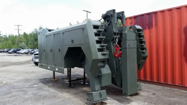 Integrated INT-30 wrecker body assembly without chassis, showing boom and underlift structure