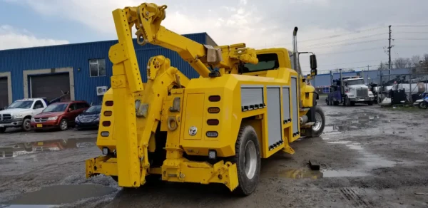Metro RTR-16 rotator rear view showing rotator boom and winches and towing underlift