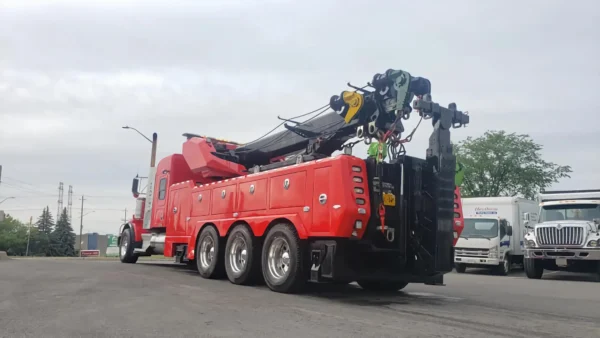 Metro Tow Trucks RTR-50 heavy duty rotator with black boom