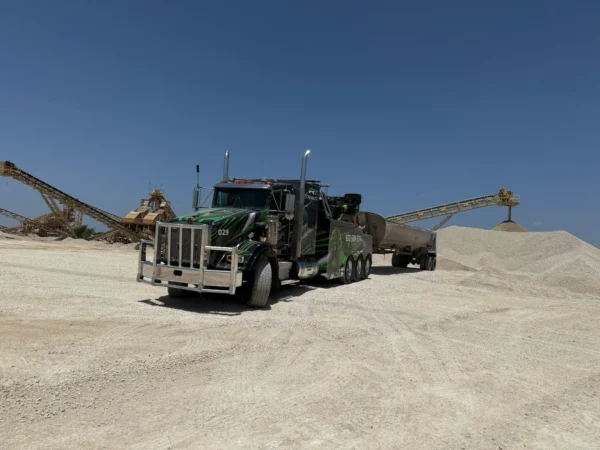 Metro IND-60 heavy duty wrecker operating in quarry for recovery