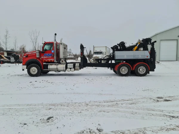 MDTU-35 detachable tow body showing whole body, boom and underlift in snow conditions