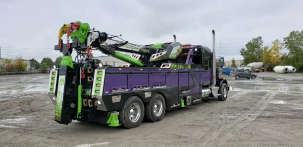 RTR-25 rotator wrecker positioned roadside for heavy-duty vehicle recovery