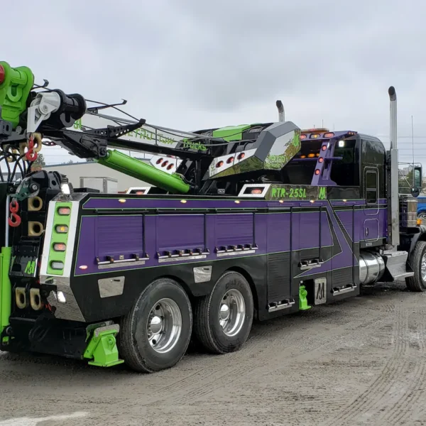 RTR-25 rotator wrecker positioned roadside for heavy-duty vehicle recovery